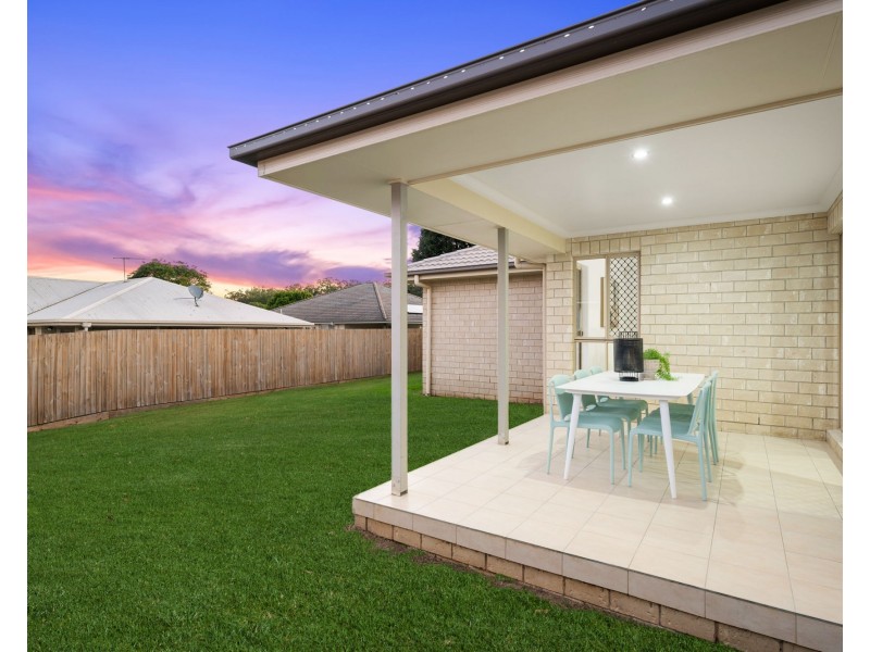 12 Dily Street, Hillcrest QLD 4118