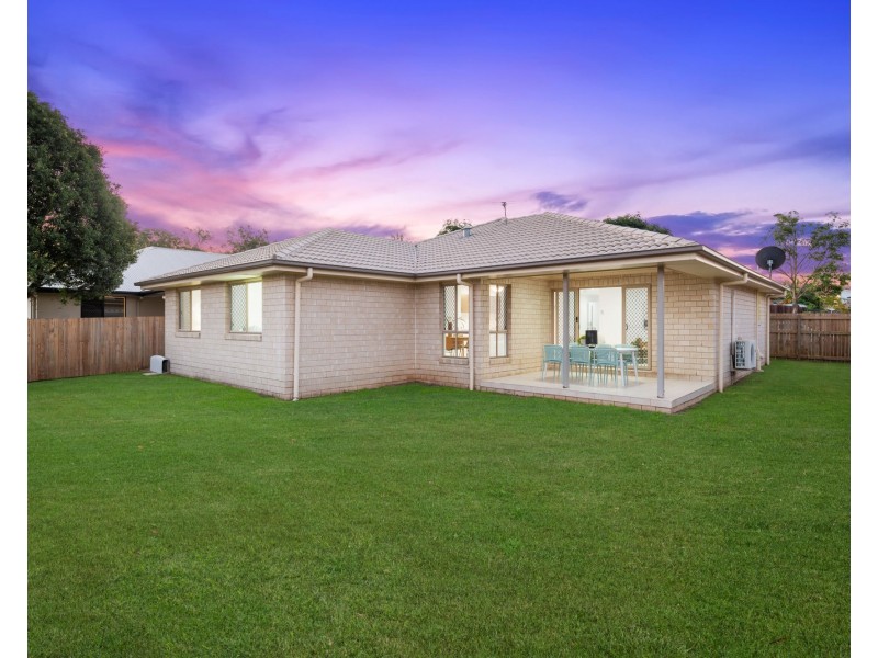 12 Dily Street, Hillcrest QLD 4118