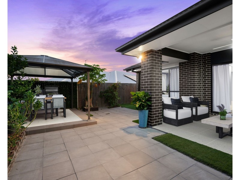 6 Veridian Road, Greenbank QLD 4124