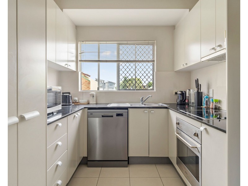 9/17 Cardross Street, Yeerongpilly QLD 4105