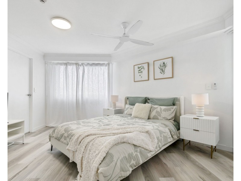 61/132-138 Ferny Avenue, Surfers Paradise QLD 4217