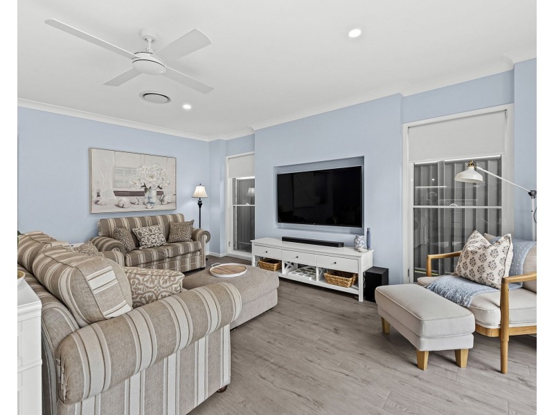 25 Arbor Terrace, Wellington Point QLD 4160
