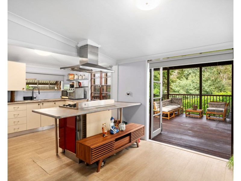 33 Alice Street, Blackstone QLD 4304