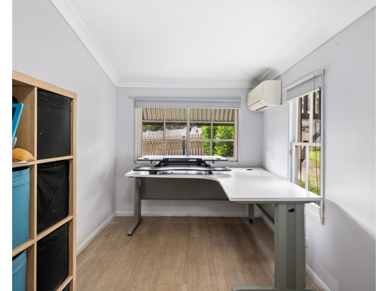 33 Alice Street, Blackstone QLD 4304