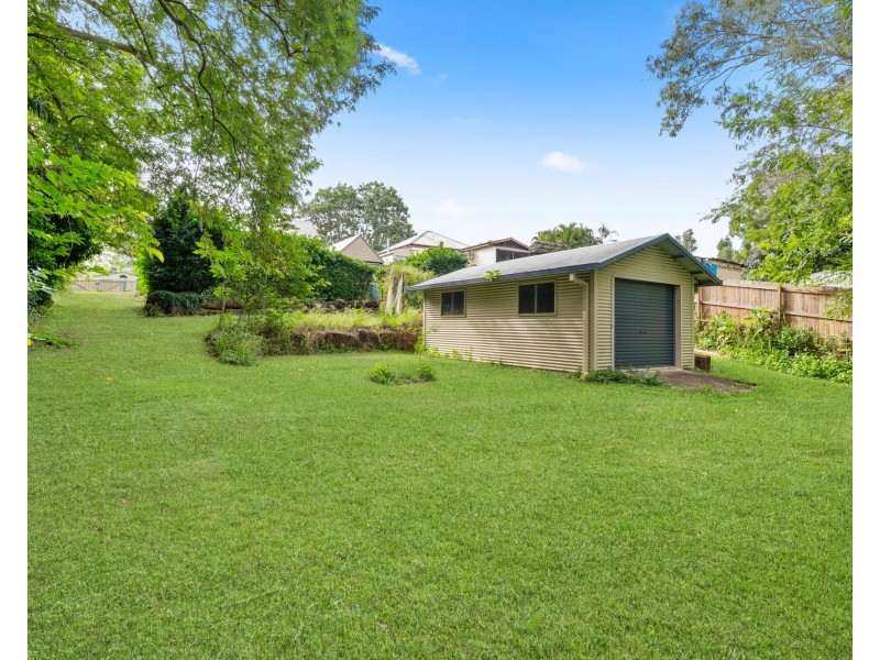33 Alice Street, Blackstone QLD 4304
