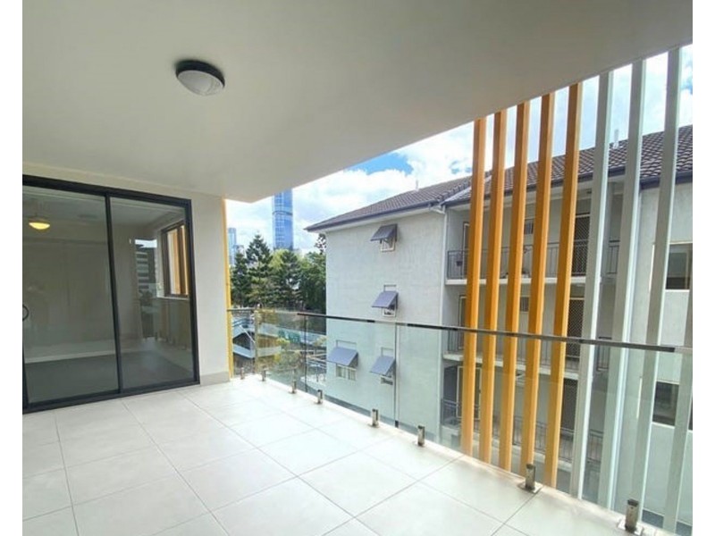 10/450 Main Street, Kangaroo Point QLD 4169