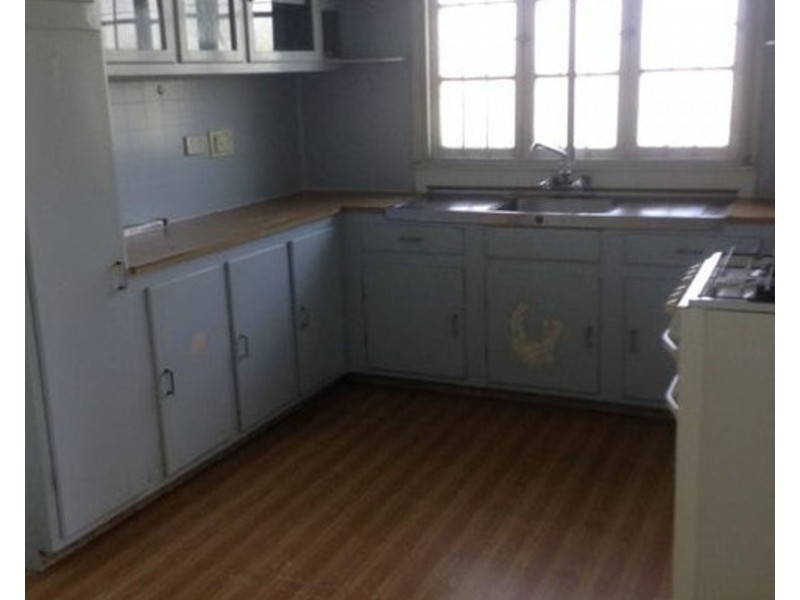 14 Albert  Street, Rocklea QLD 4106