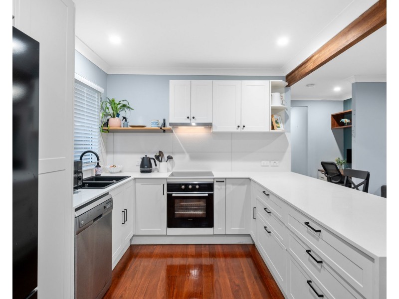 12 Bonniebrae Street, Wynnum West QLD 4178