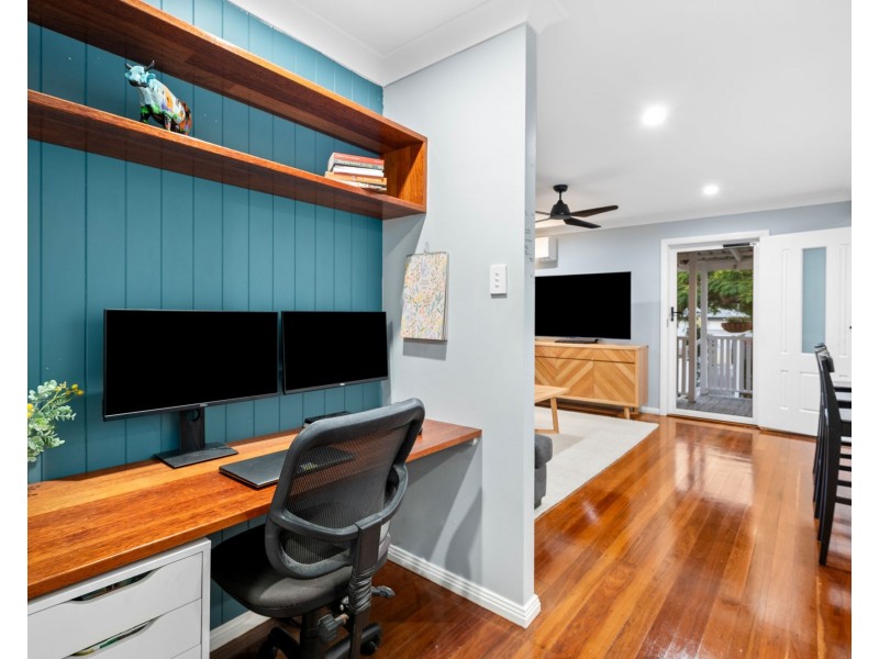 12 Bonniebrae Street, Wynnum West QLD 4178