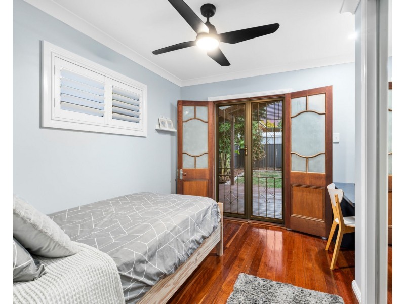 12 Bonniebrae Street, Wynnum West QLD 4178