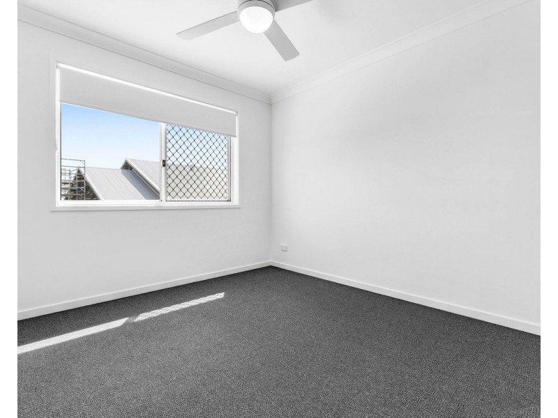 12 Alpine Street, Redland Bay QLD 4165