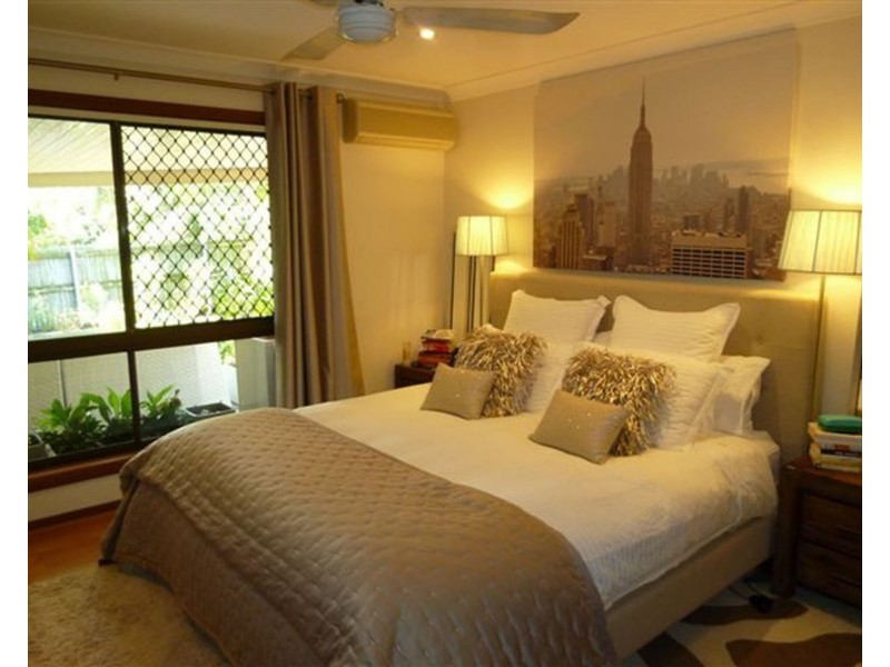 41 Briarwood St, Carindale QLD 4152