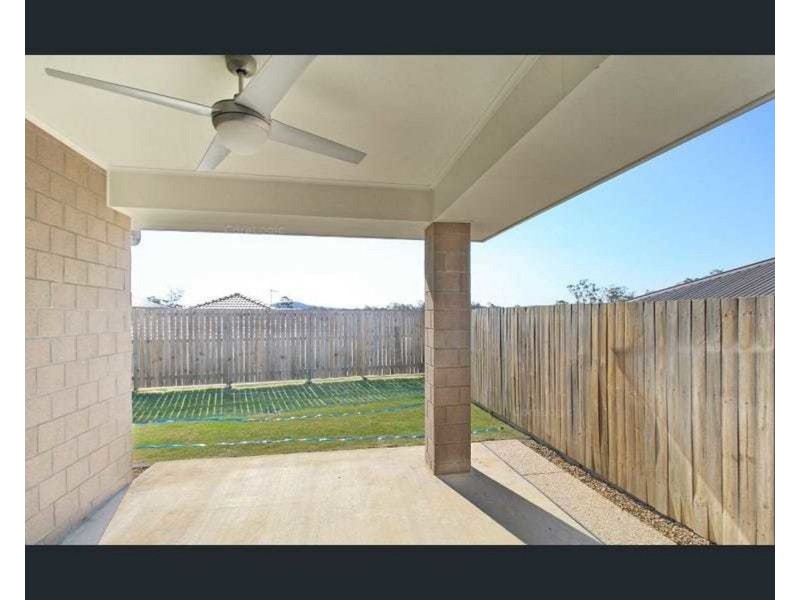 20 Cooper Way, Spring Mountain QLD 4124