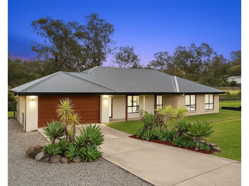 17-21 Wedgebill Court, Greenbank QLD 4124