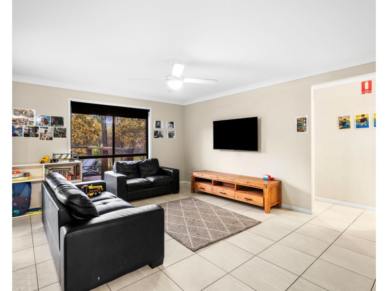 17-21 Wedgebill Court, Greenbank QLD 4124