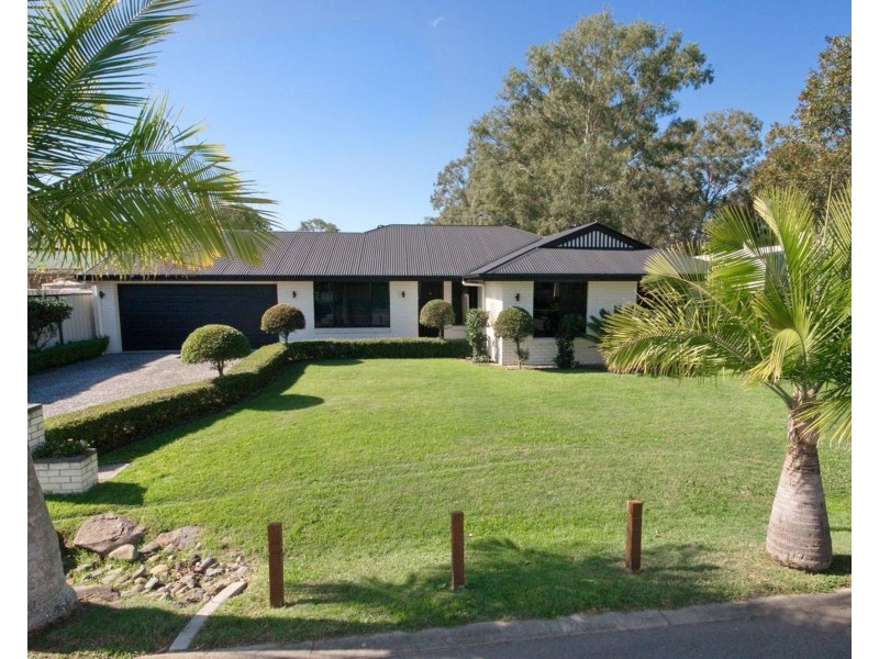 8 Wirra Circuit, Wynnum West QLD 4178