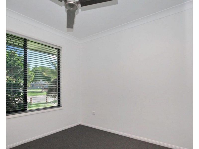 8 Wirra Circuit, Wynnum West QLD 4178