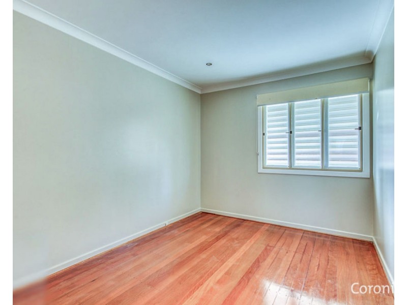 1/15 Pear Street, Greenslopes QLD 4120