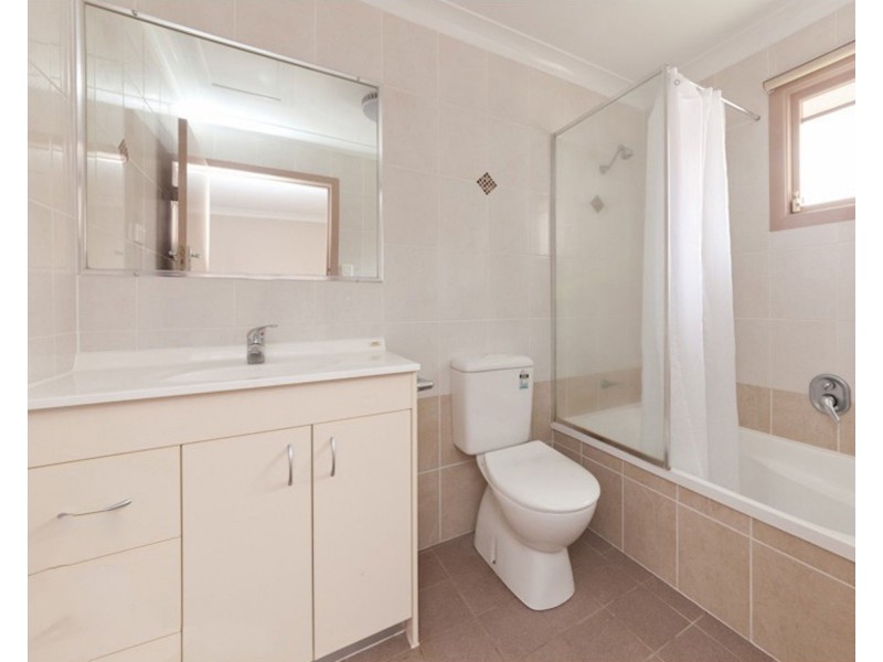 4/15 Pear Street, Greenslopes QLD 4120