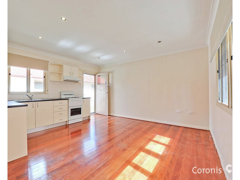 2/15 Pear Street, Greenslopes QLD 4120