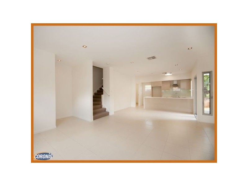 2/21 Abang Avenue, Tanah Merah QLD 4128
