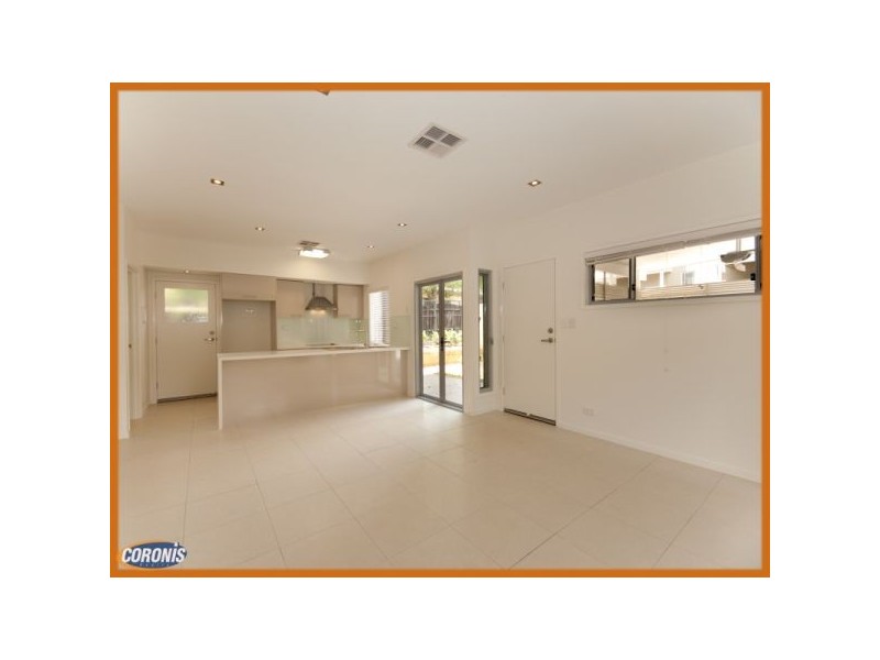 2/21 Abang Avenue, Tanah Merah QLD 4128
