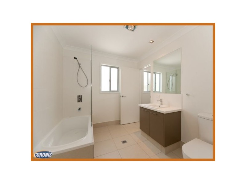 2/21 Abang Avenue, Tanah Merah QLD 4128