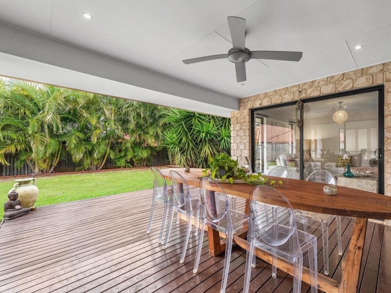 15 Ladbroke Close, Carseldine QLD 4034