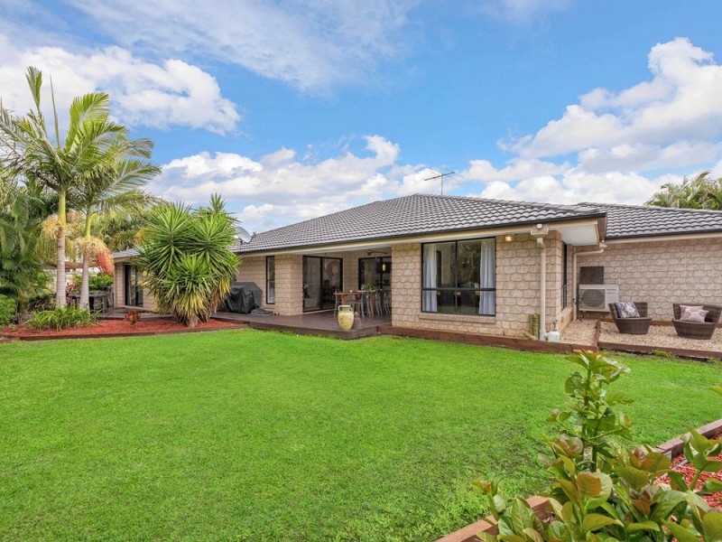 15 Ladbroke Close, Carseldine QLD 4034