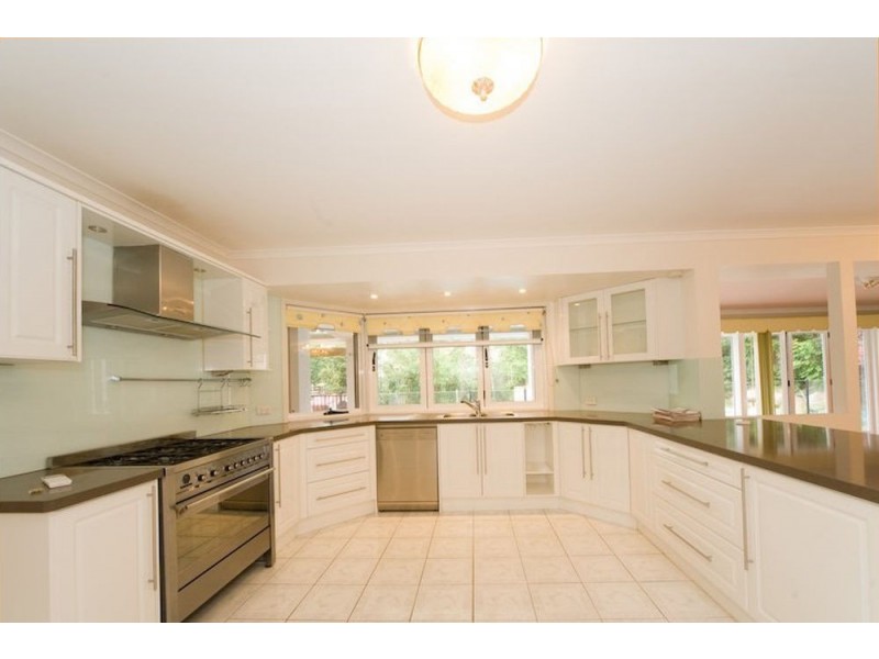 2 Sommerville Place, Chermside West QLD 4032