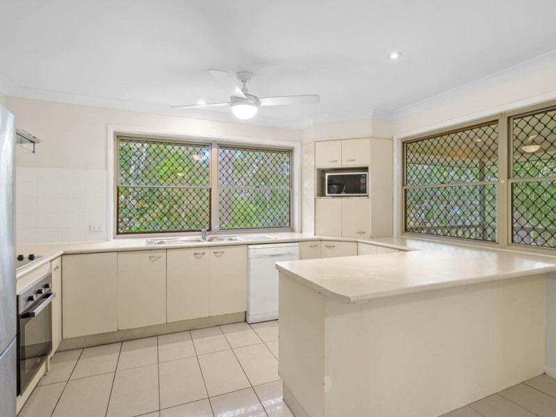 39 Solar Street, Coorparoo QLD 4151