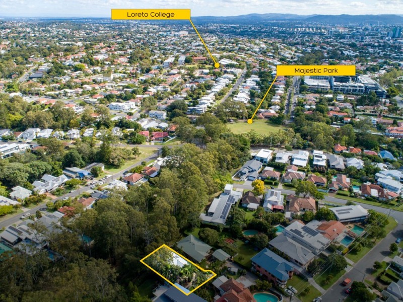 39 Solar Street, Coorparoo QLD 4151