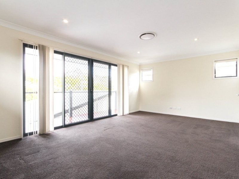 54 Wyena Street, Camp Hill QLD 4152