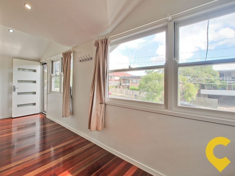 L2/12 Shakespeare St, Coorparoo QLD 4151