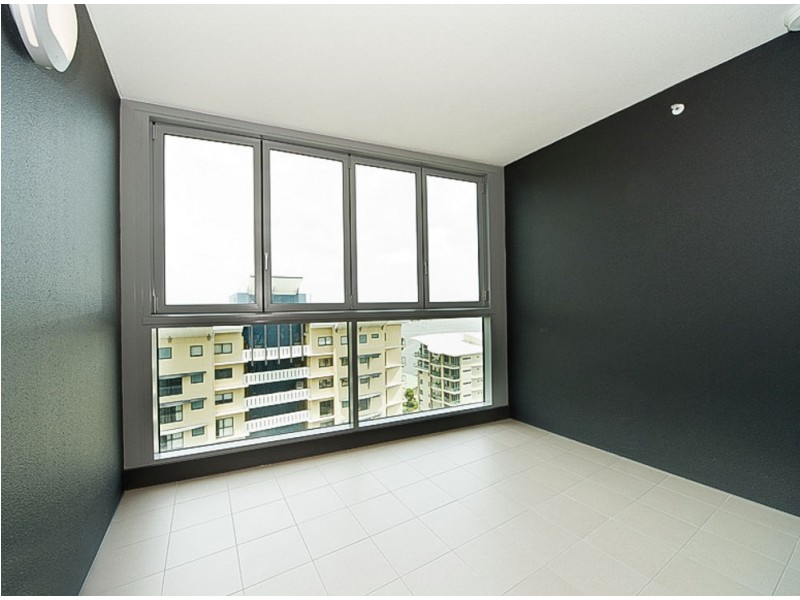 11210/8 Harbour Road, Hamilton QLD 4007