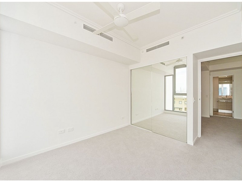 11210/8 Harbour Road, Hamilton QLD 4007