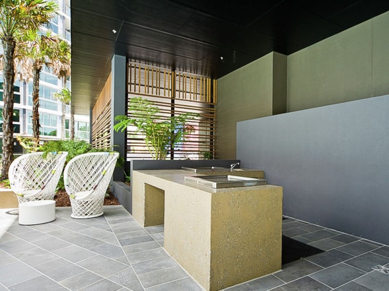 11210/8 Harbour Road, Hamilton QLD 4007