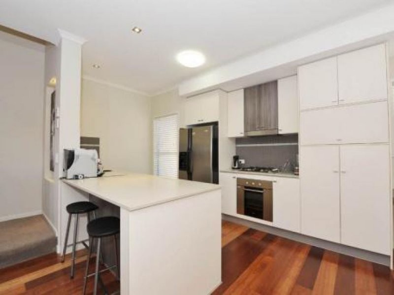 3/11 Agnes Street, Morningside QLD 4170