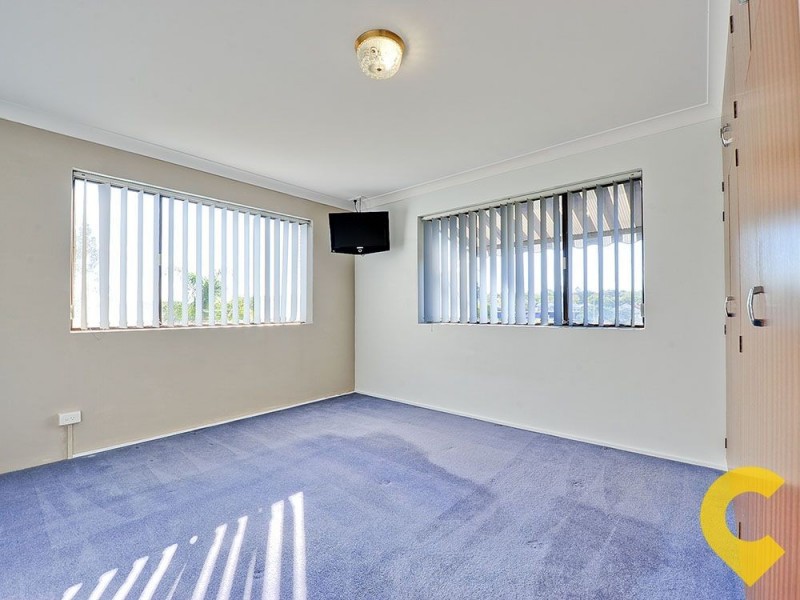 4/17 Logan Street, Greenslopes QLD 4120