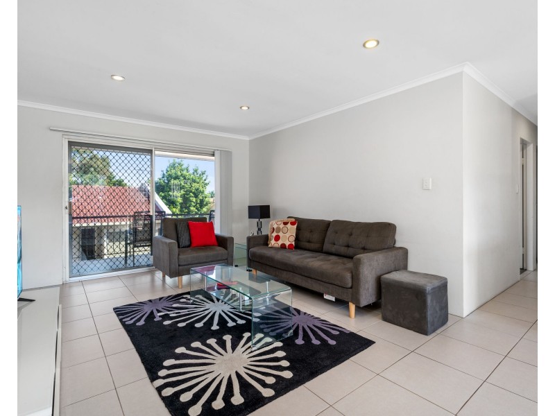 4/58 Douglas Street, Greenslopes QLD 4120