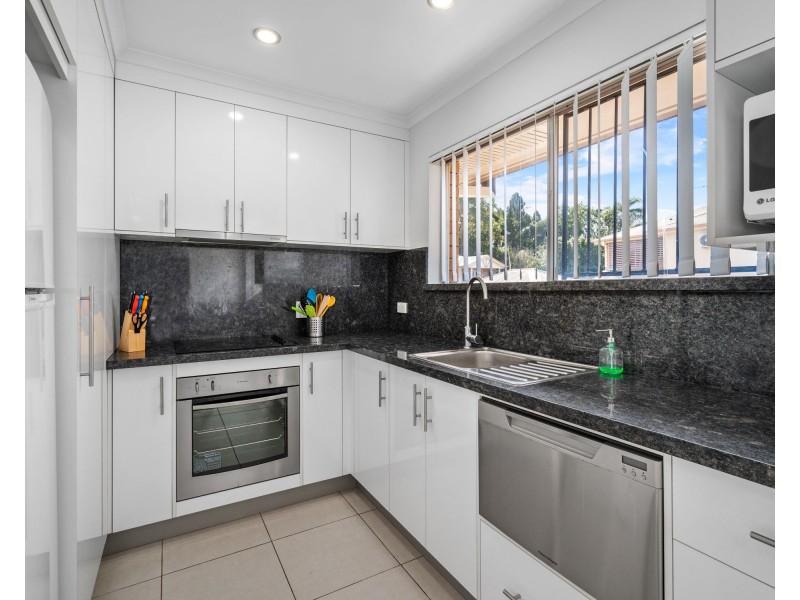 4/58 Douglas Street, Greenslopes QLD 4120