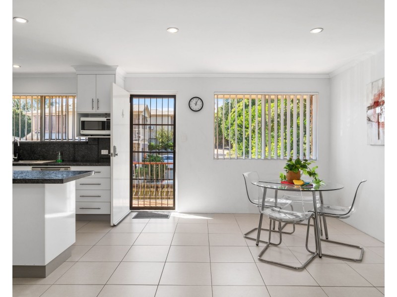 4/58 Douglas Street, Greenslopes QLD 4120