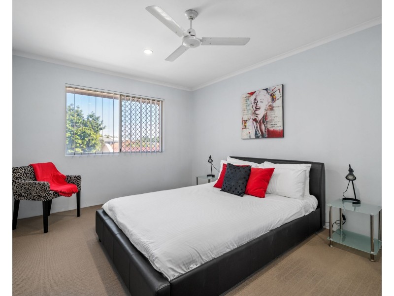 4/58 Douglas Street, Greenslopes QLD 4120