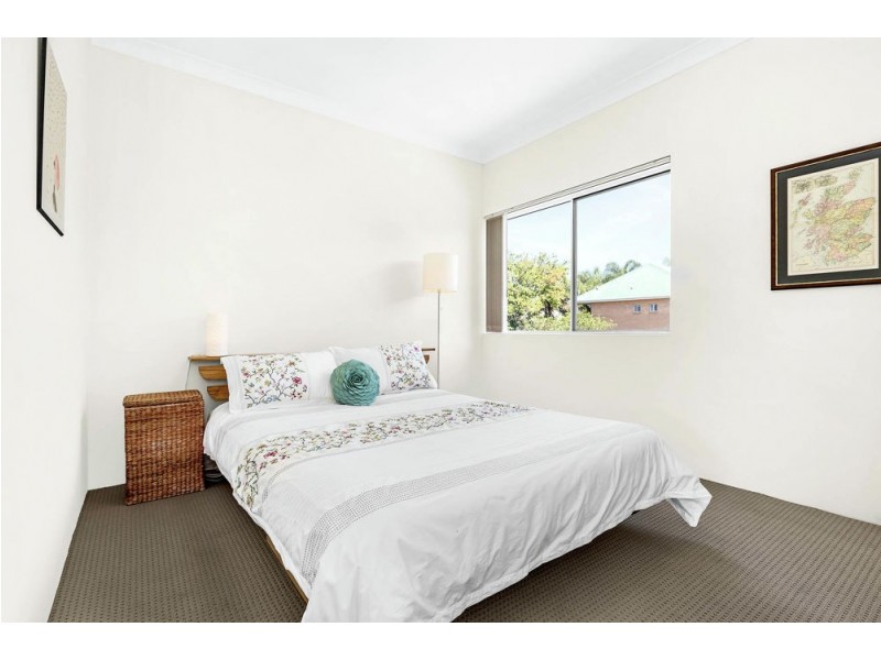 9/15 Whitmore Street, Taringa QLD 4068