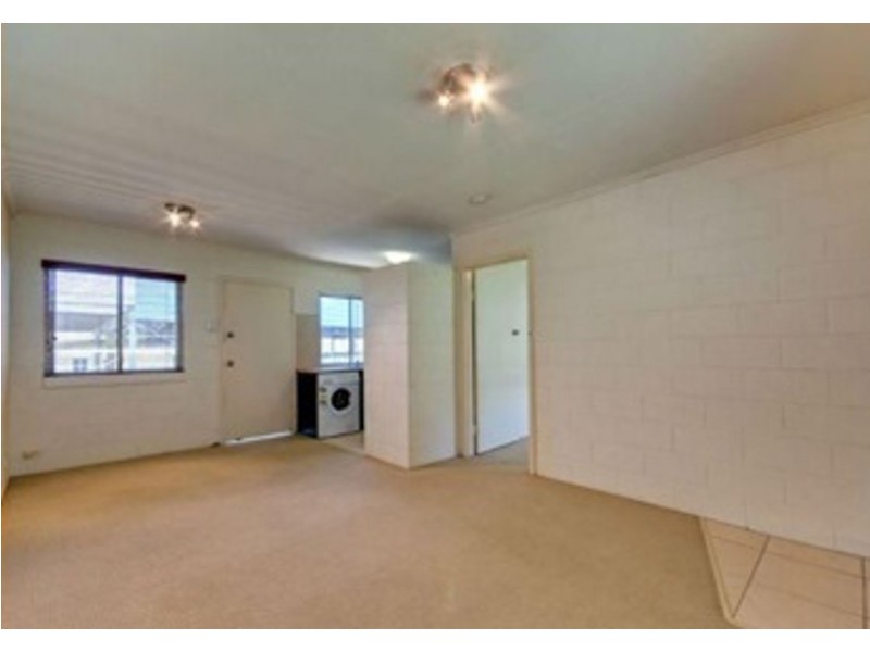 2/21 Balowrie Street, Hamilton QLD 4007