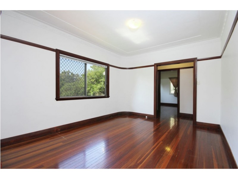 19 Laura Street, Tarragindi QLD 4121