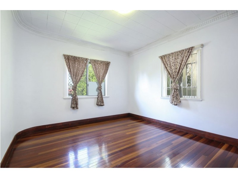 19 Laura Street, Tarragindi QLD 4121