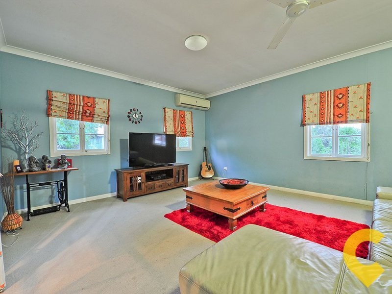 63 Foxglove Street, Mount Gravatt East QLD 4122