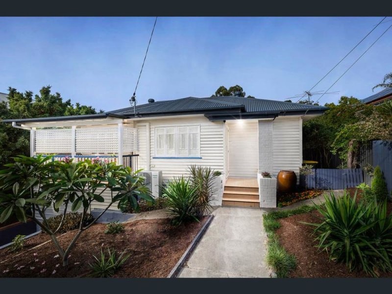 154 Boundary Road, Camp Hill QLD 4152