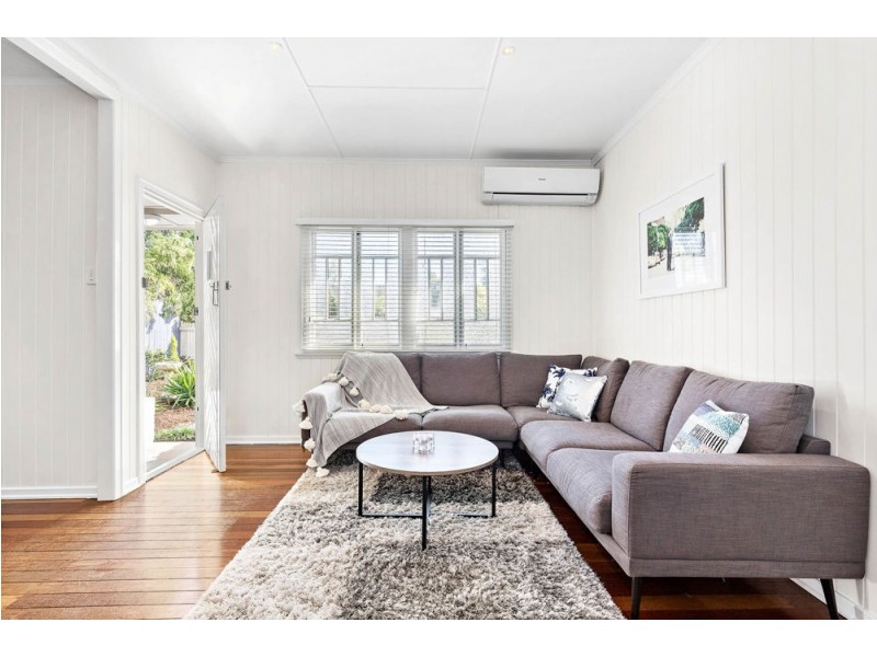 154 Boundary Road, Camp Hill QLD 4152